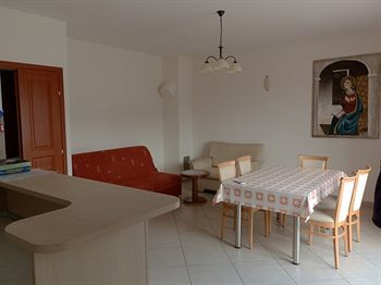 Burum Hotel